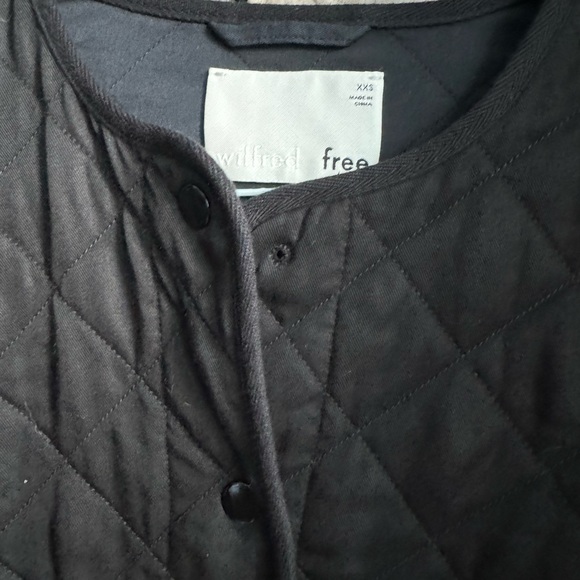 Aritzia Wilfred black Tiffany quilted jacket - Picture 3 of 5